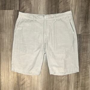 Travis Mathew Golf Shorts - 38